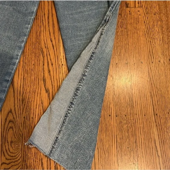 Good American Jeans - Picture 4 of 6